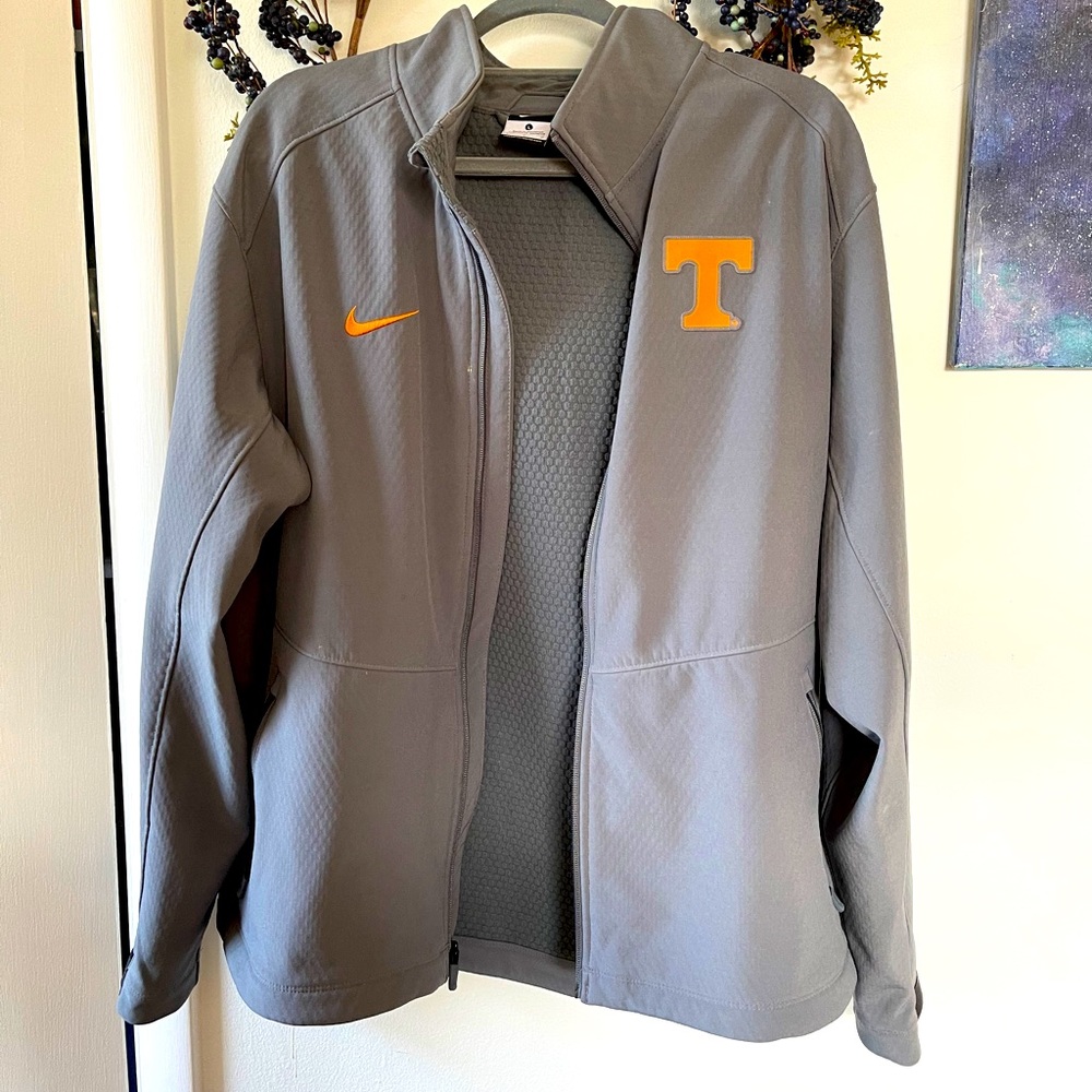 COPY - Nike University of Tennessee Volunteers Ja…